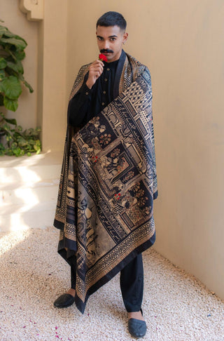 Manto Men's Stitched 1 Piece Double Sided Taj Mahal Shawl Black & Beige Illustrating the Love Story of Shah Jahan & Mumtaz