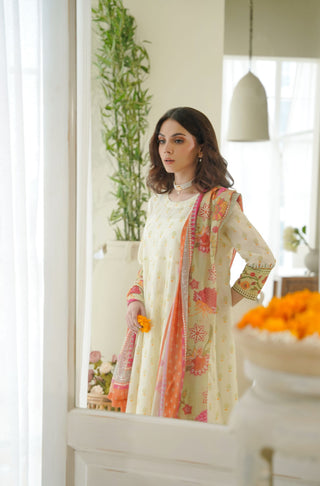 Manto's Printed Women Hayaat Mint Green Dupatta Paired with Hayaat Cream Anarkali with Urdu Calligraphy