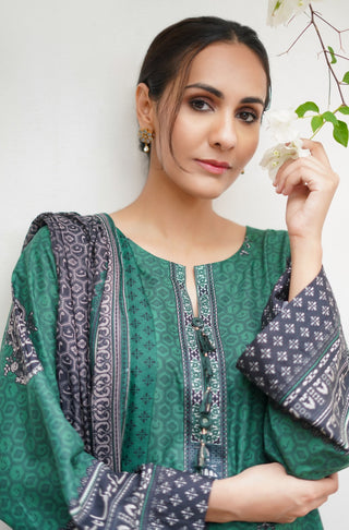 Manto Women's Stitched 2 Piece Matching Lawn Uraan Green & Black Co-ord Set Calligraphed with Words of Kaif Moradaabadi