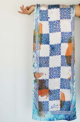 Manto Women's Stitched Double Sided Crinkle Silk Riwayat Urdu Stole Blue & White
