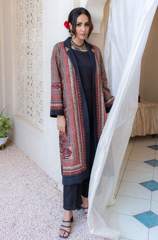 Manto Women's Stitched 1 Piece Jacquard Outerwear Front Open Rashk Coat Shrug Maroon Featuring Urdu Calligraphy of Poetry by Daagh Dehelvi