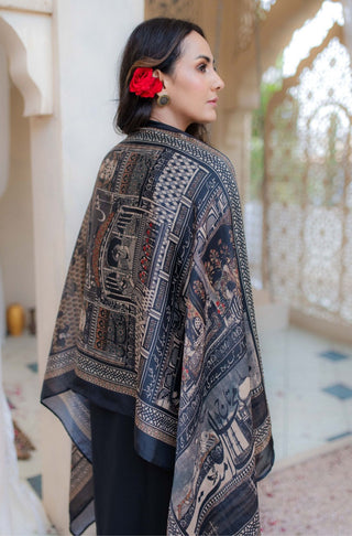 Manto Women's Stitched 1 Piece Crinkle Silk Taj Mahal Scarf Black & Beige Illustrating the Love Story of Shah Jahan & Mumtaz