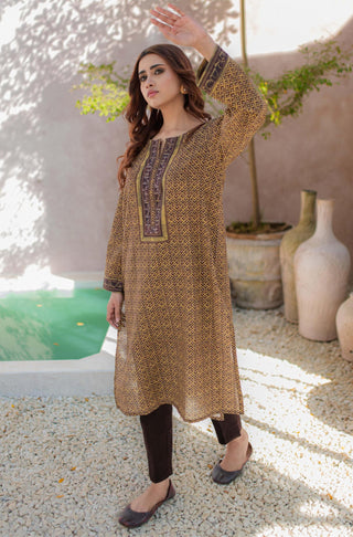 Shopmanto, wear manto, manto clothing brand, manto pakistan, ladies clothing brand, urdu calligraphy clothing, Manto Brown and Gold Women Khaddar Anmol Kurta with Urdu Calligraphy, Manto Winter Collection