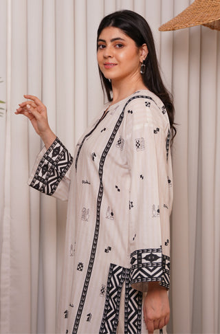 Shopmanto, wear manto clothing brand, manto pakistan, ladies clothing brand, wear manto women ladies one piece summer lawn white shatranj straight kurta with urdu calligraphy