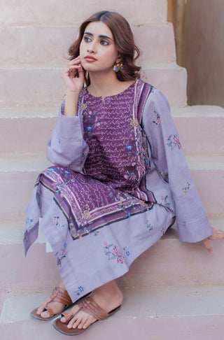 Manto Women's Ready To Wear Phool Khaddar Long Kurta Shirt Plum & Lilac with Urdu Calligraphy of Poetry by Jigar Murad Abadi & Sahir Ludhianvi