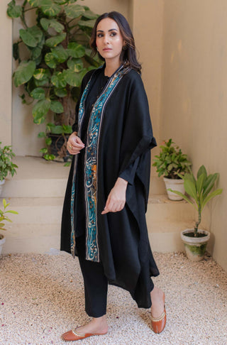 Manto Women's Ready To Wear Acrylic Wool Outerwear Shahkaar Cape Black & Teal Featuring Random Urdu Words Calligraphy